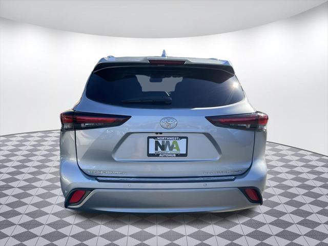 2024 Toyota Highlander Platinum