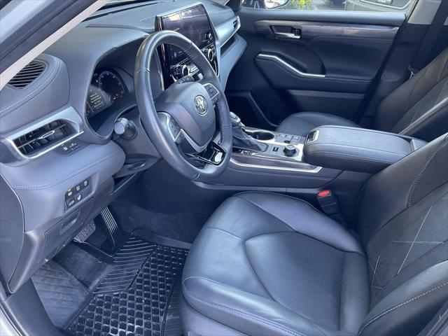 2024 Toyota Highlander Platinum