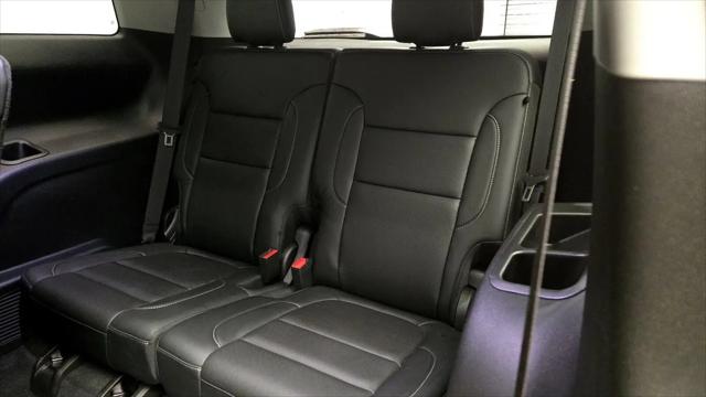 2022 GMC Acadia FWD SLT