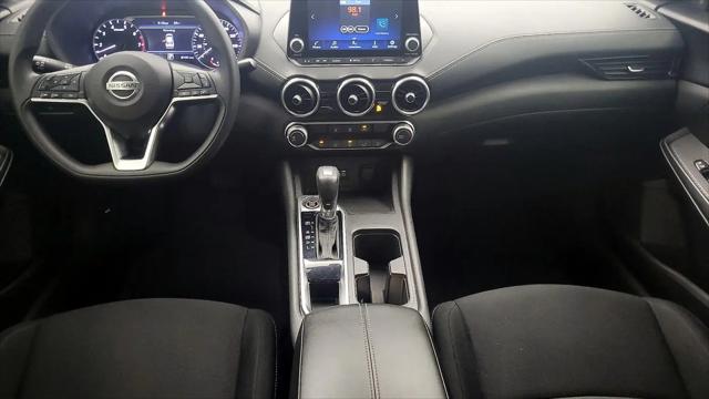 2023 Nissan Sentra SV Xtronic CVT