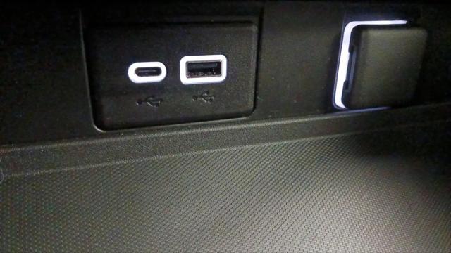2022 Chevrolet Suburban 2WD LT