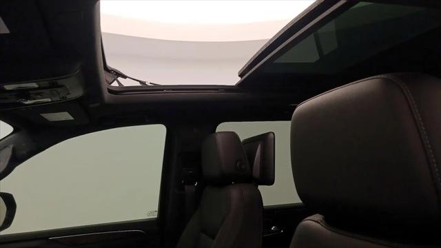 2022 Chevrolet Suburban 2WD LT