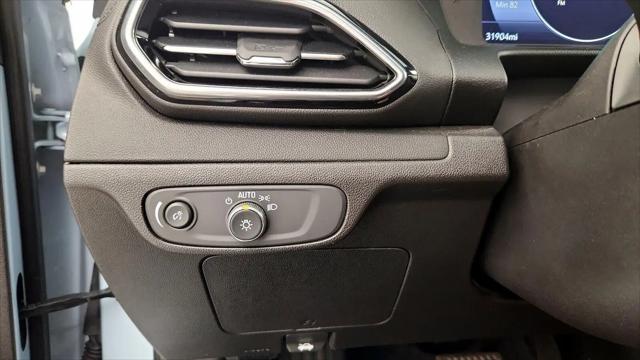 2023 Chevrolet Bolt EUV FWD LT