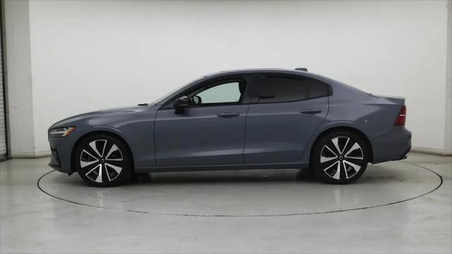 2022 Volvo S60 B5 Momentum