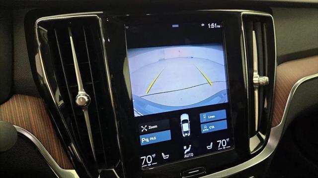 2022 Volvo S60 B5 Momentum