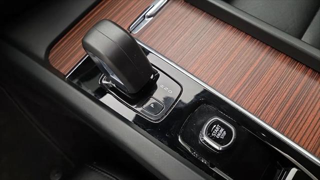 2022 Volvo S60 B5 Momentum