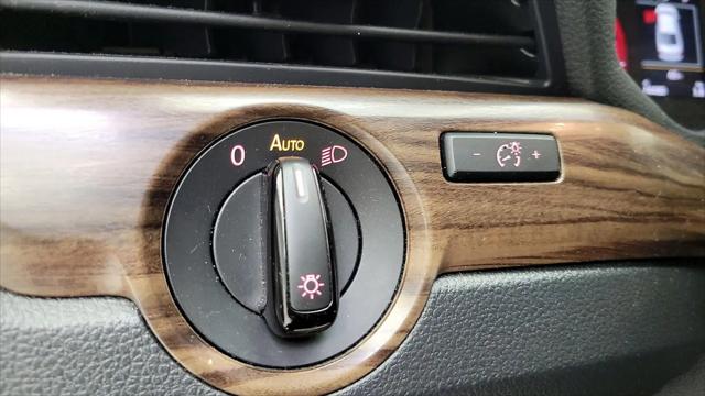 2020 Volkswagen Passat 2.0T SEL