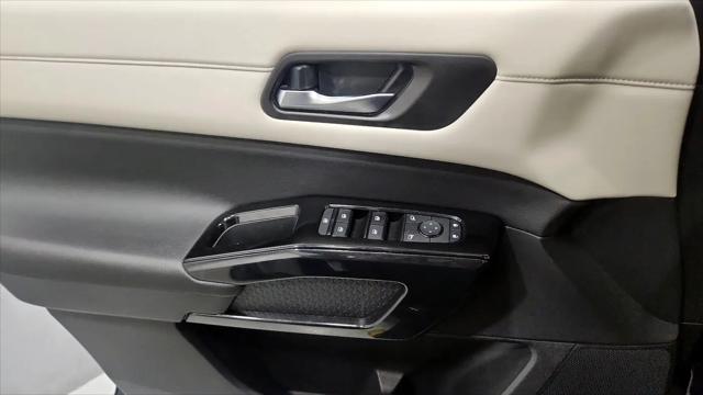 2022 Nissan Pathfinder SV 4WD
