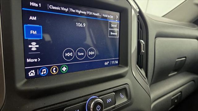 2022 Chevrolet Silverado 1500 4WD Crew Cab Short Bed Custom