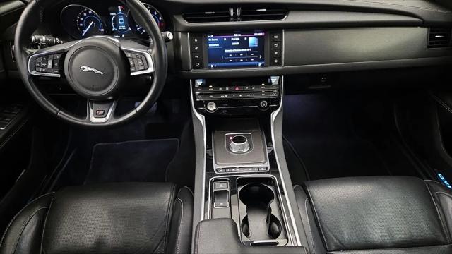 2016 Jaguar XF S