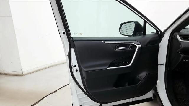 2025 Toyota RAV4 Hybrid XSE