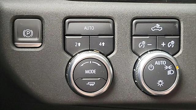 2022 GMC Sierra 1500 4WD Crew Cab Standard Box SLE
