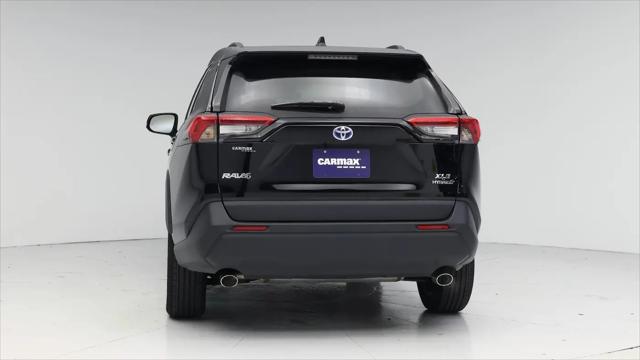 2022 Toyota RAV4 Hybrid XLE Premium