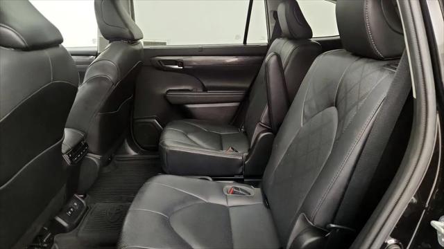 2021 Toyota Highlander Platinum