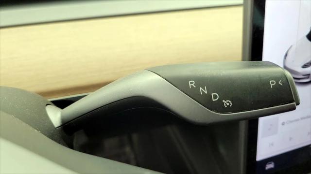 2022 Tesla Model 3 Rear-Wheel Drive
