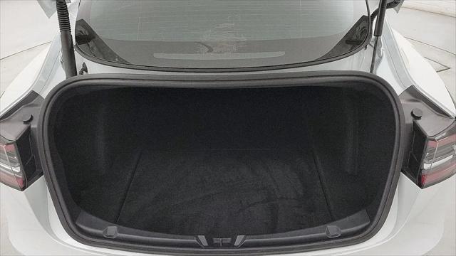 2022 Tesla Model 3 Rear-Wheel Drive