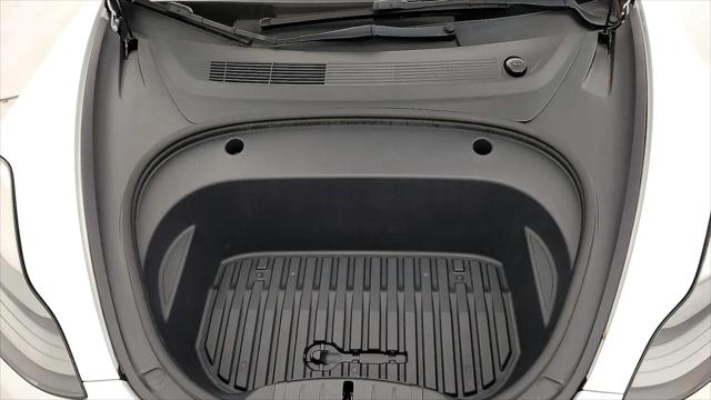 2022 Tesla Model 3 Rear-Wheel Drive