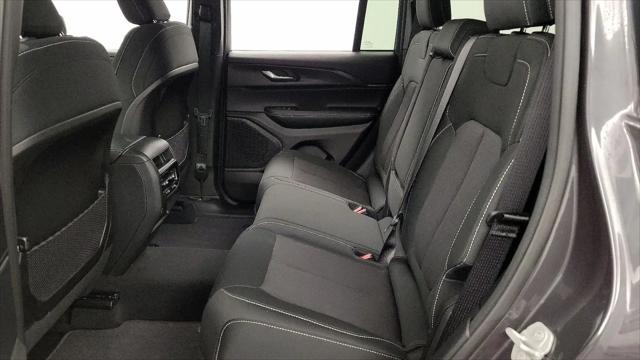 2024 Jeep Grand Cherokee Laredo X 4x2