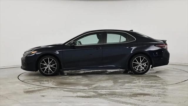 2021 Toyota Camry SE AWD