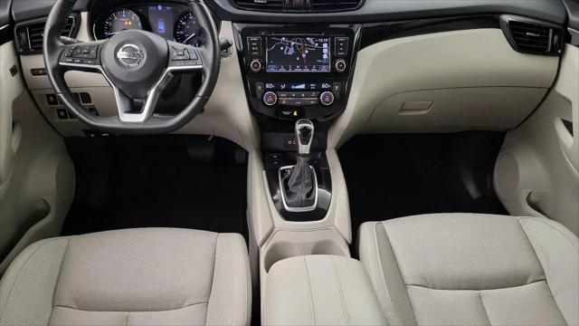 2022 Nissan Rogue Sport SL FWD Xtronic CVT