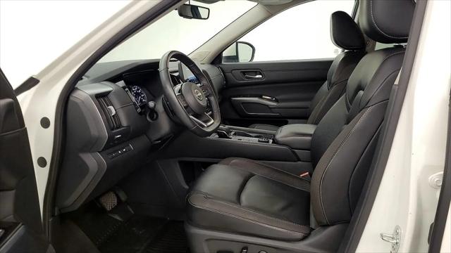 2024 Nissan Pathfinder SL 4WD