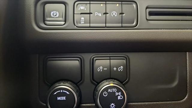 2024 Chevrolet Suburban 2WD LS