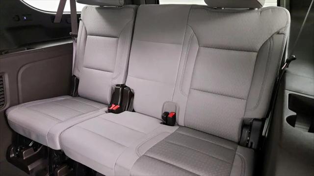 2024 Chevrolet Suburban 2WD LS