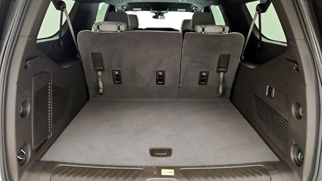 2024 Chevrolet Suburban 2WD LS