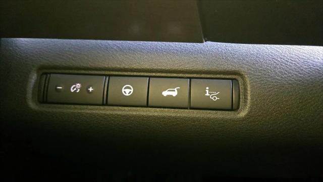 2025 Nissan Pathfinder Platinum FWD