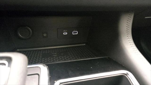 2025 Nissan Pathfinder Platinum FWD