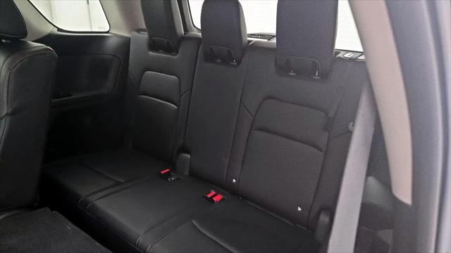 2025 Nissan Pathfinder Platinum FWD