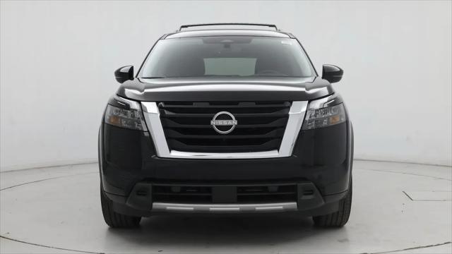 2025 Nissan Pathfinder Platinum FWD