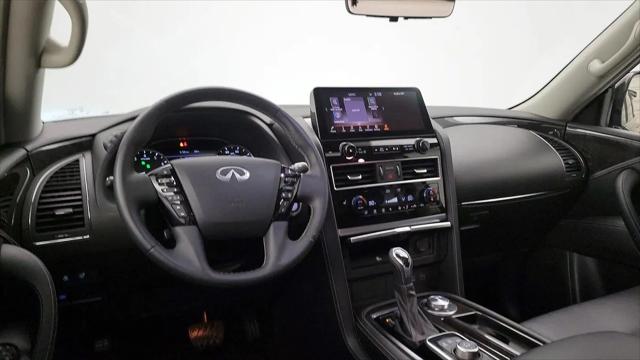 2024 INFINITI QX80 LUXE AWD
