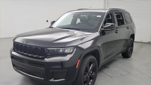 2023 Jeep Grand Cherokee L Altitude 4x2