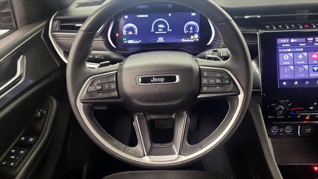 2023 Jeep Grand Cherokee L Altitude 4x2