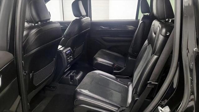 2023 Jeep Grand Cherokee L Altitude 4x2