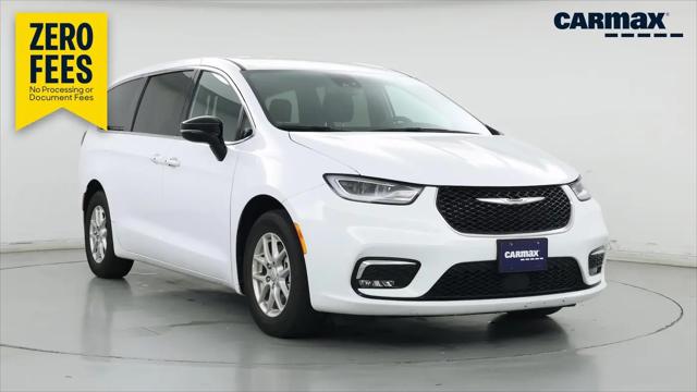2025 Chrysler Pacifica Select for sale near Columbus, OH