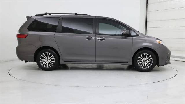2019 Toyota Sienna XLE 8 Passenger