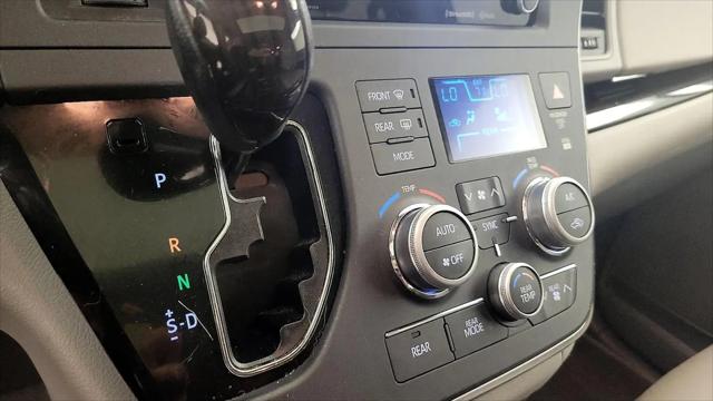 2019 Toyota Sienna XLE 8 Passenger