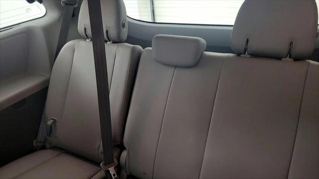 2019 Toyota Sienna XLE 8 Passenger