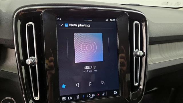 2023 Volvo XC40 B5 Plus Bright Theme