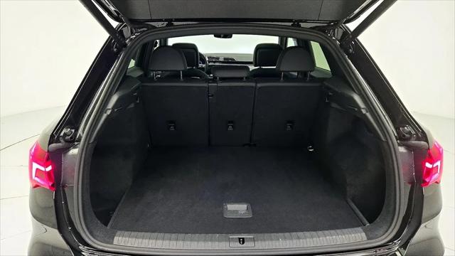 2022 Audi Q3 Premium Plus 40 TFSI quattro Tiptronic