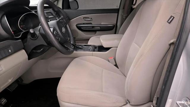 2015 Kia Sedona L
