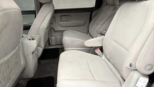 2015 Kia Sedona L