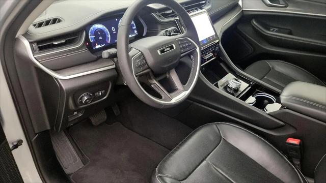2023 Jeep Grand Cherokee L Limited 4x2