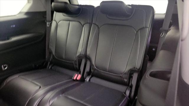 2023 Jeep Grand Cherokee L Limited 4x2