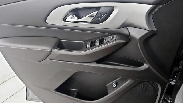 2023 Chevrolet Traverse FWD LT Cloth