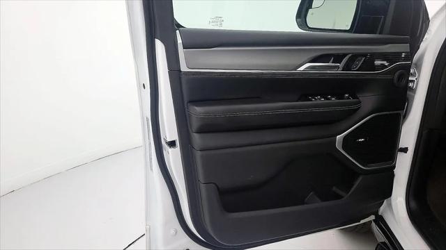 2024 Jeep Wagoneer Series II Carbide 4x4