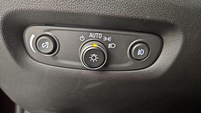 2021 Chevrolet Traverse FWD LT Leather