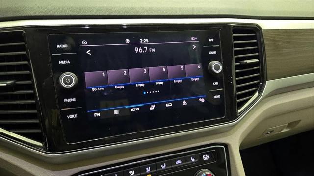 2022 Volkswagen Atlas 3.6L V6 SE w/Technology